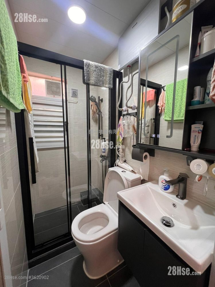 Village Sell 2 Bedrooms , 1 Bathroom 450 ft² Village Sell 2 Bedrooms , 1 Bathroom 450 ft²