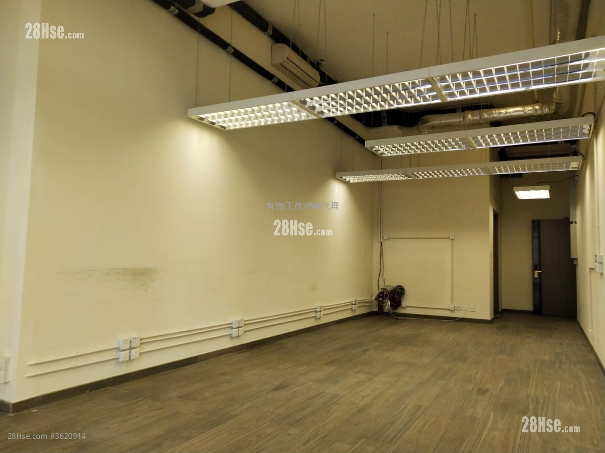 W668 Rental 1 Toilet W668 Rental 1 Toilet