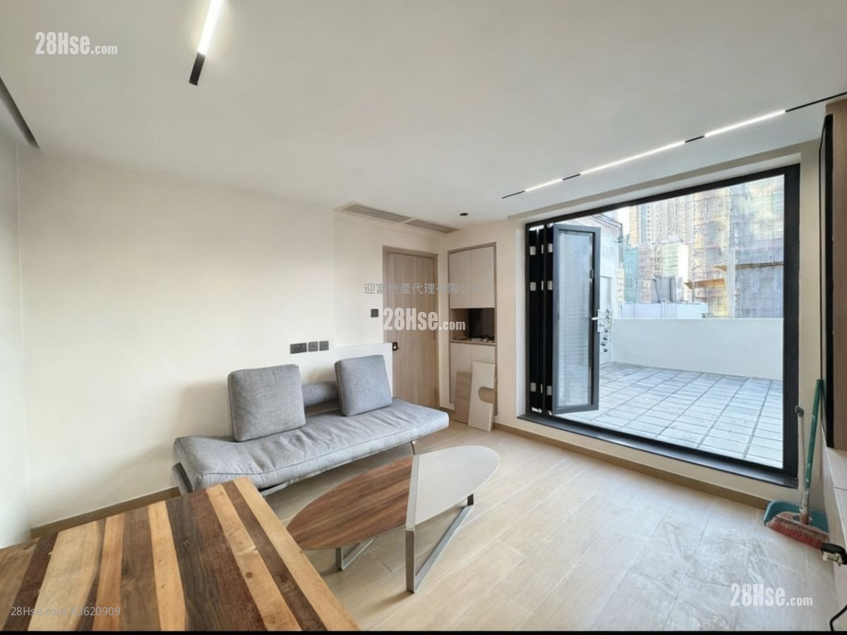 安美大廈 售盤 2 房 , 1 浴室 405 平方呎