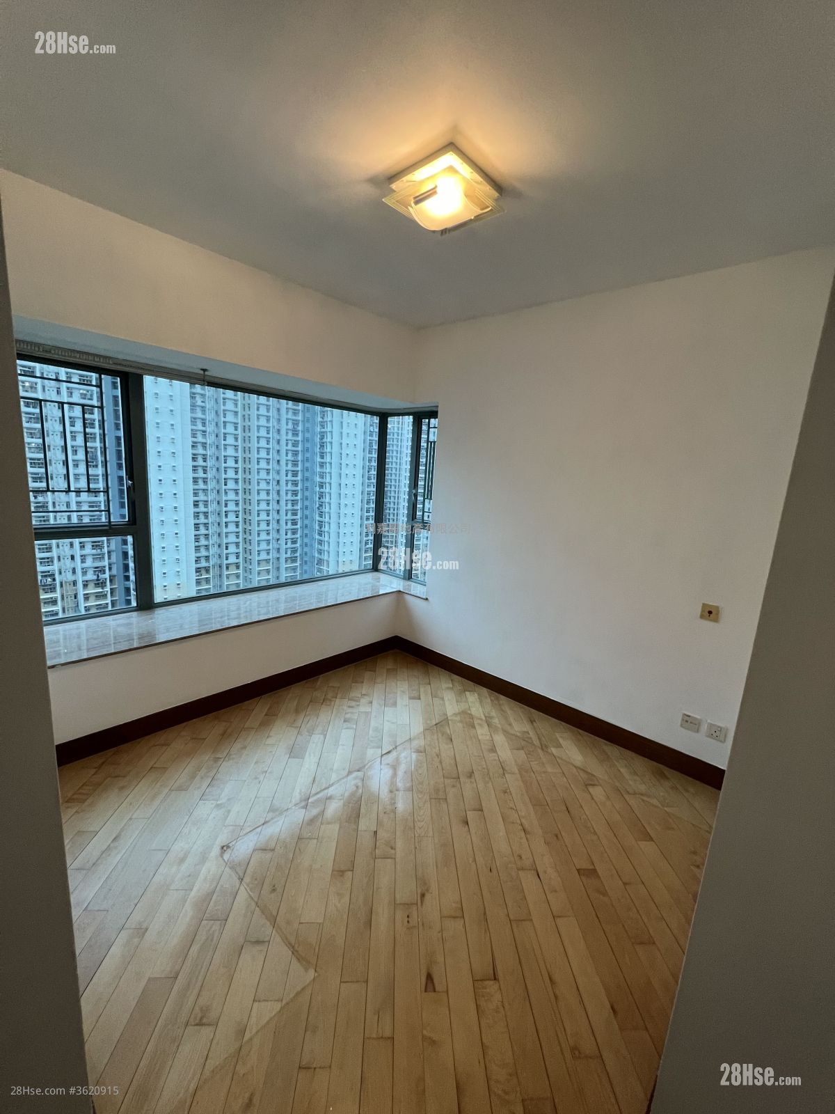 碧海藍天 售盤 3 房 , 1 浴室 577 平方呎 碧海藍天 售盤 3 房 , 1 浴室 577 平方呎