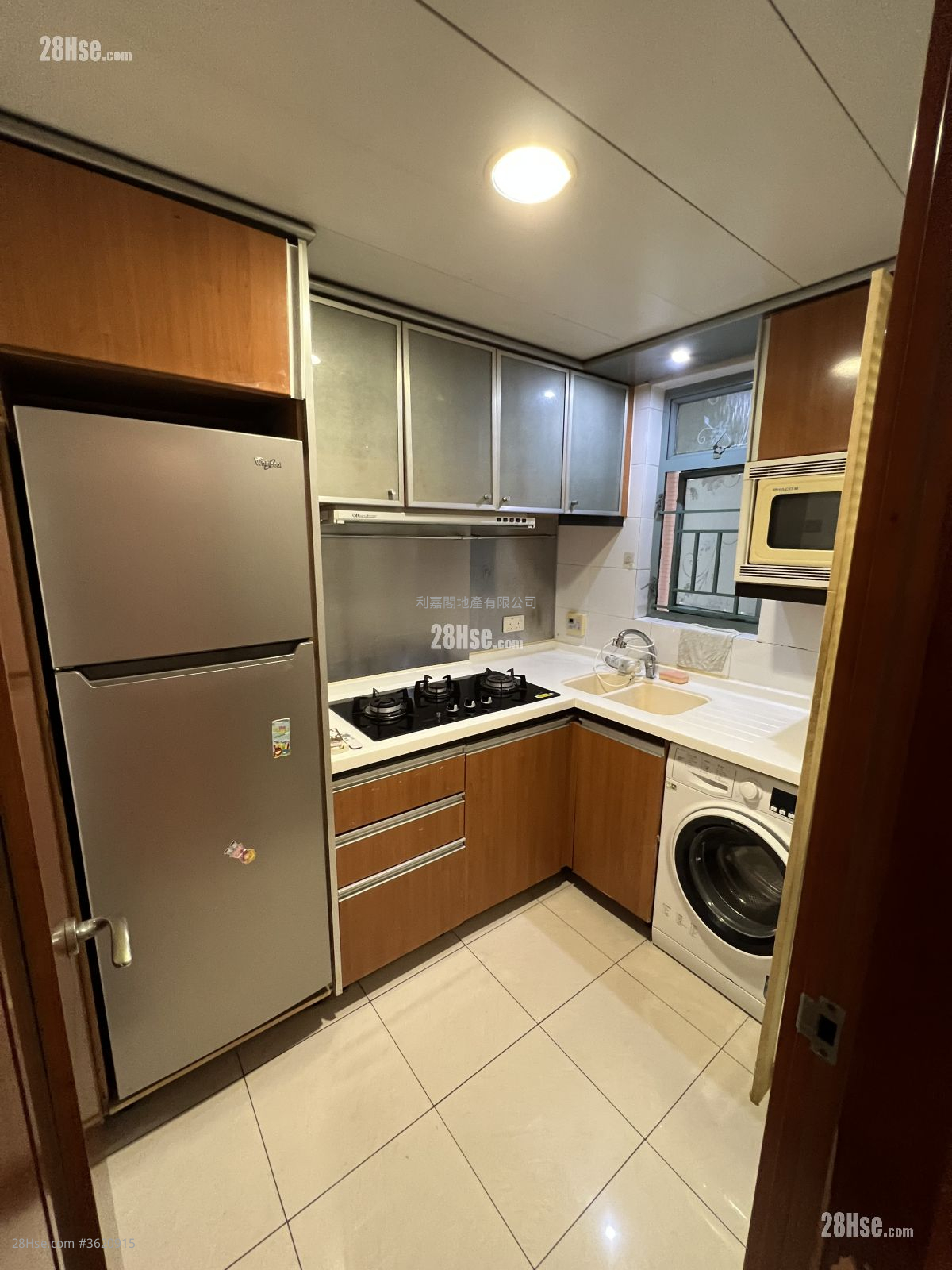 碧海藍天 售盤 3 房 , 1 浴室 577 平方呎 碧海藍天 售盤 3 房 , 1 浴室 577 平方呎