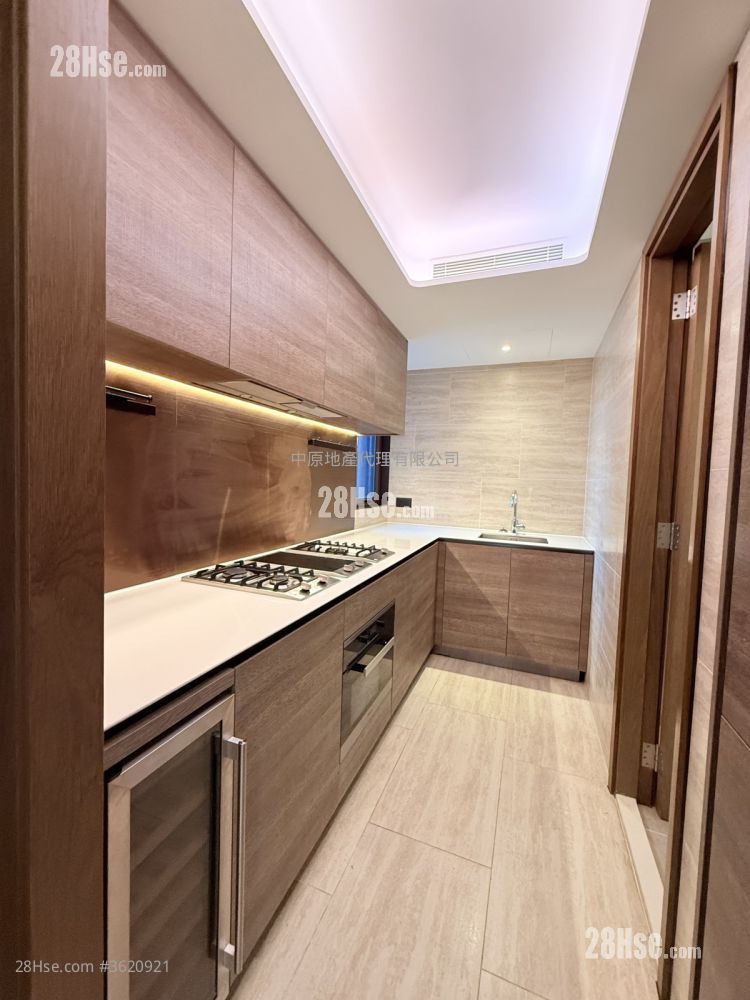 Lp10 Sell 3 Bedrooms 921 ft² Lp10 Sell 3 Bedrooms 921 ft²
