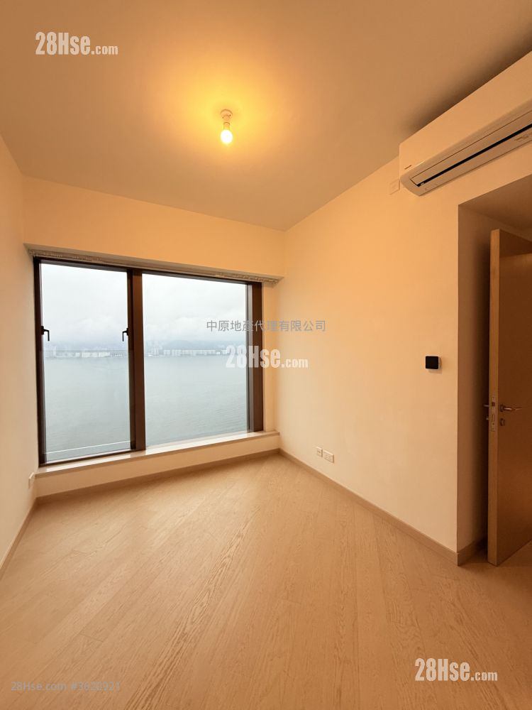 Lp10 Sell 3 Bedrooms 921 ft² Lp10 Sell 3 Bedrooms 921 ft²