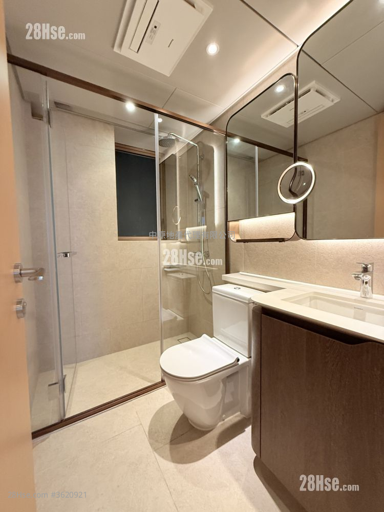 Lp10 Sell 3 Bedrooms 921 ft² Lp10 Sell 3 Bedrooms 921 ft²