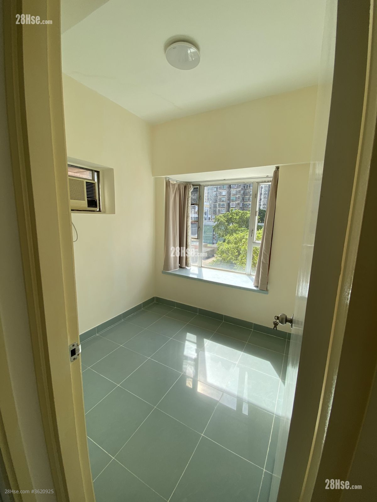 Tuen Mun Town Plaza Rental 2 Bedrooms , 1 Bathroom 363 ft² Tuen Mun Town Plaza Rental 2 Bedrooms , 1 Bathroom 363 ft²