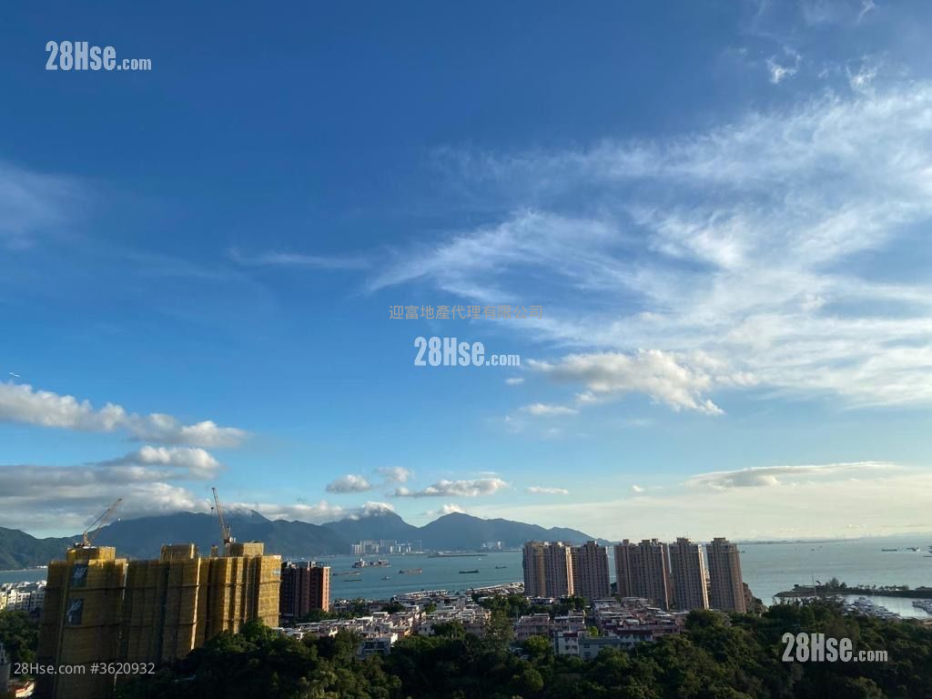 緹岸 售盤 4 房 , 2 浴室 796 平方呎
