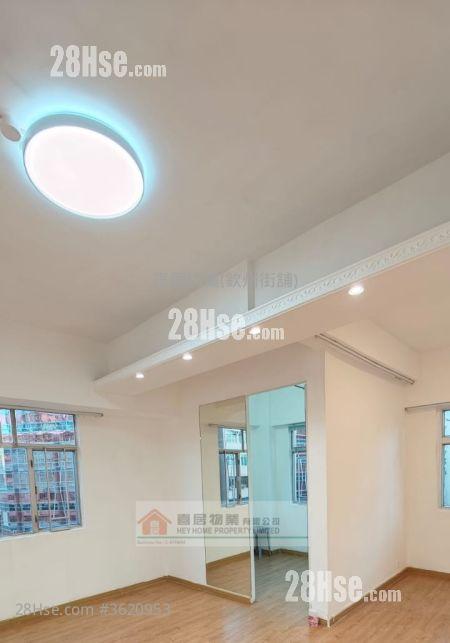 Golden Plaza Rental 417 ft² Golden Plaza Rental 417 ft²