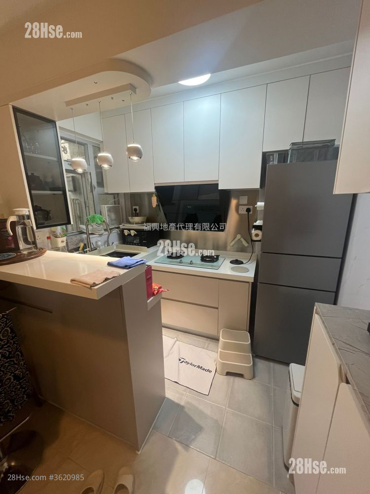 Whampoa Garden Sell 389 ft² Whampoa Garden Sell 389 ft²