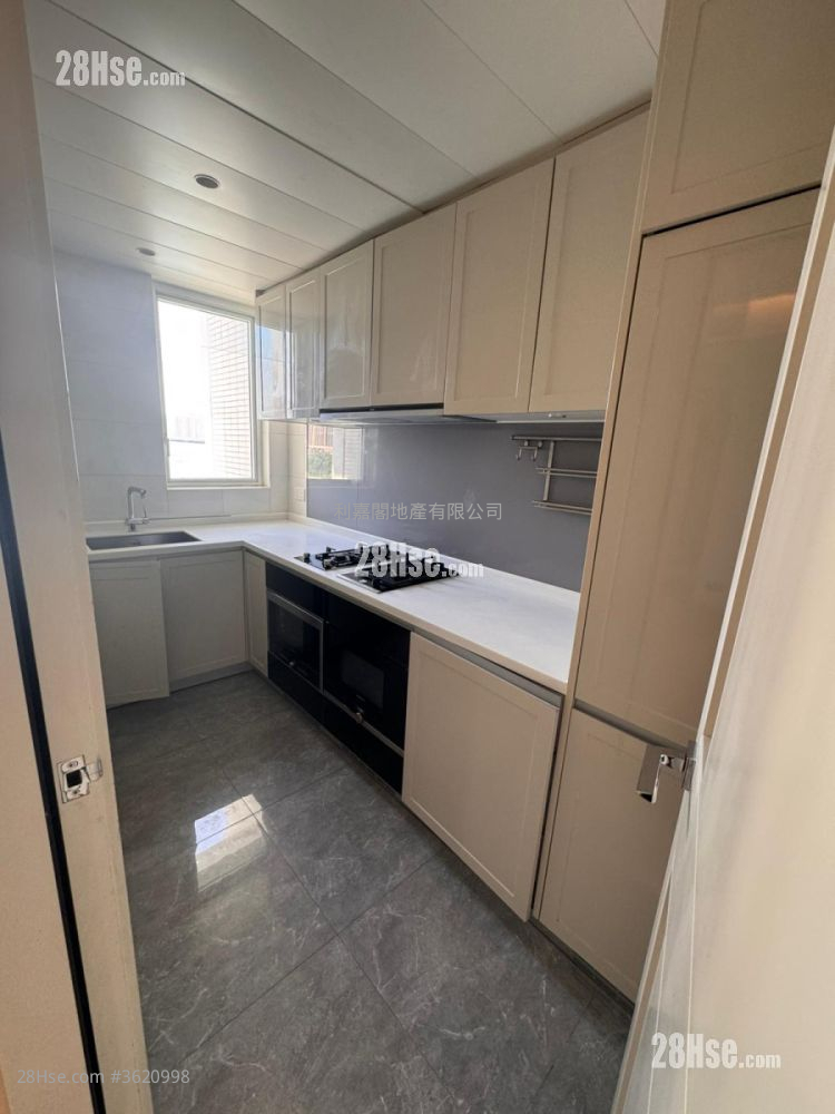 Monterey Rental 3 Bedrooms , 2 Bathrooms 789 ft² Monterey Rental 3 Bedrooms , 2 Bathrooms 789 ft²