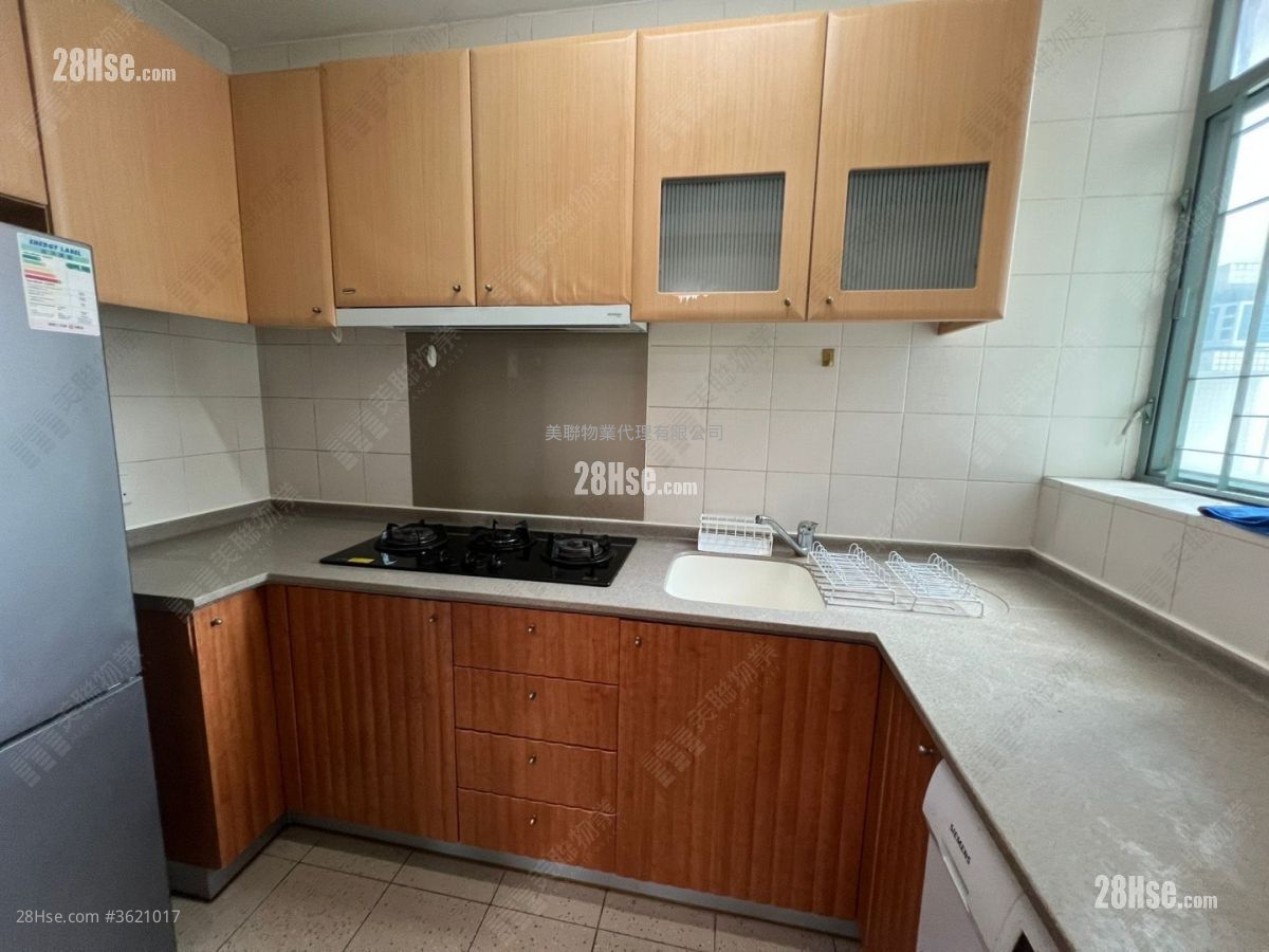 Seaview Crescent Rental 508 ft² Seaview Crescent Rental 508 ft²