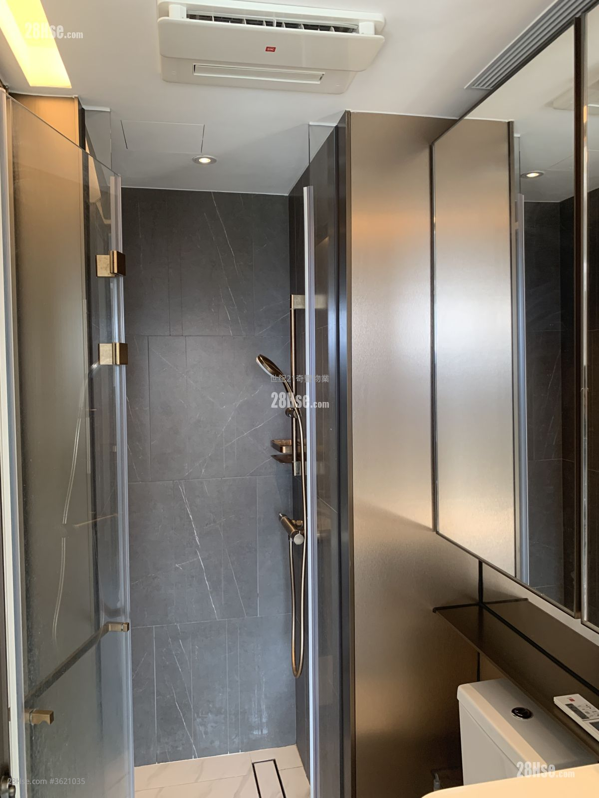 One Innovale 售盤 開放式間隔 , 1 浴室 209 平方呎 One Innovale 售盤 開放式間隔 , 1 浴室 209 平方呎