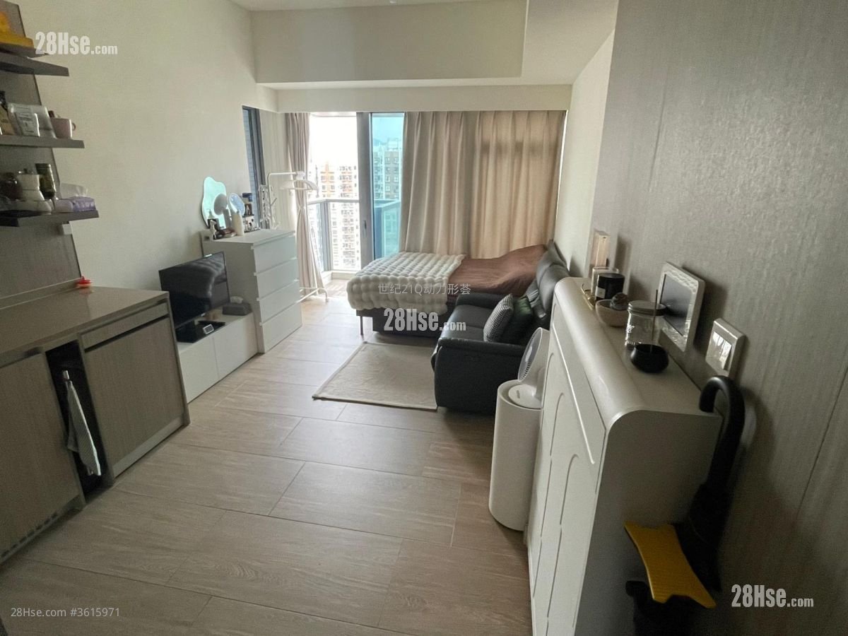 Lime Gala Rental Studio 332 ft²