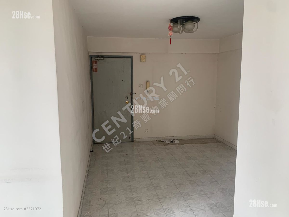 榮福中心 售盤 3 房 , 1 浴室 592 平方呎 榮福中心 售盤 3 房 , 1 浴室 592 平方呎