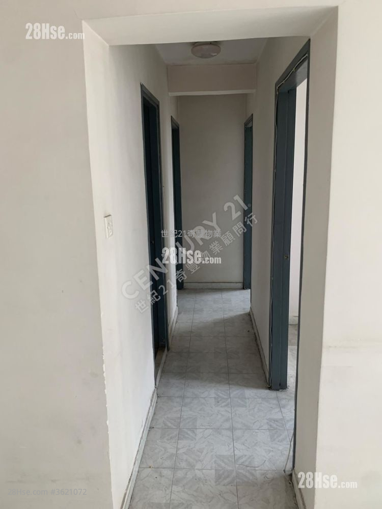 榮福中心 售盤 3 房 , 1 浴室 592 平方呎 榮福中心 售盤 3 房 , 1 浴室 592 平方呎