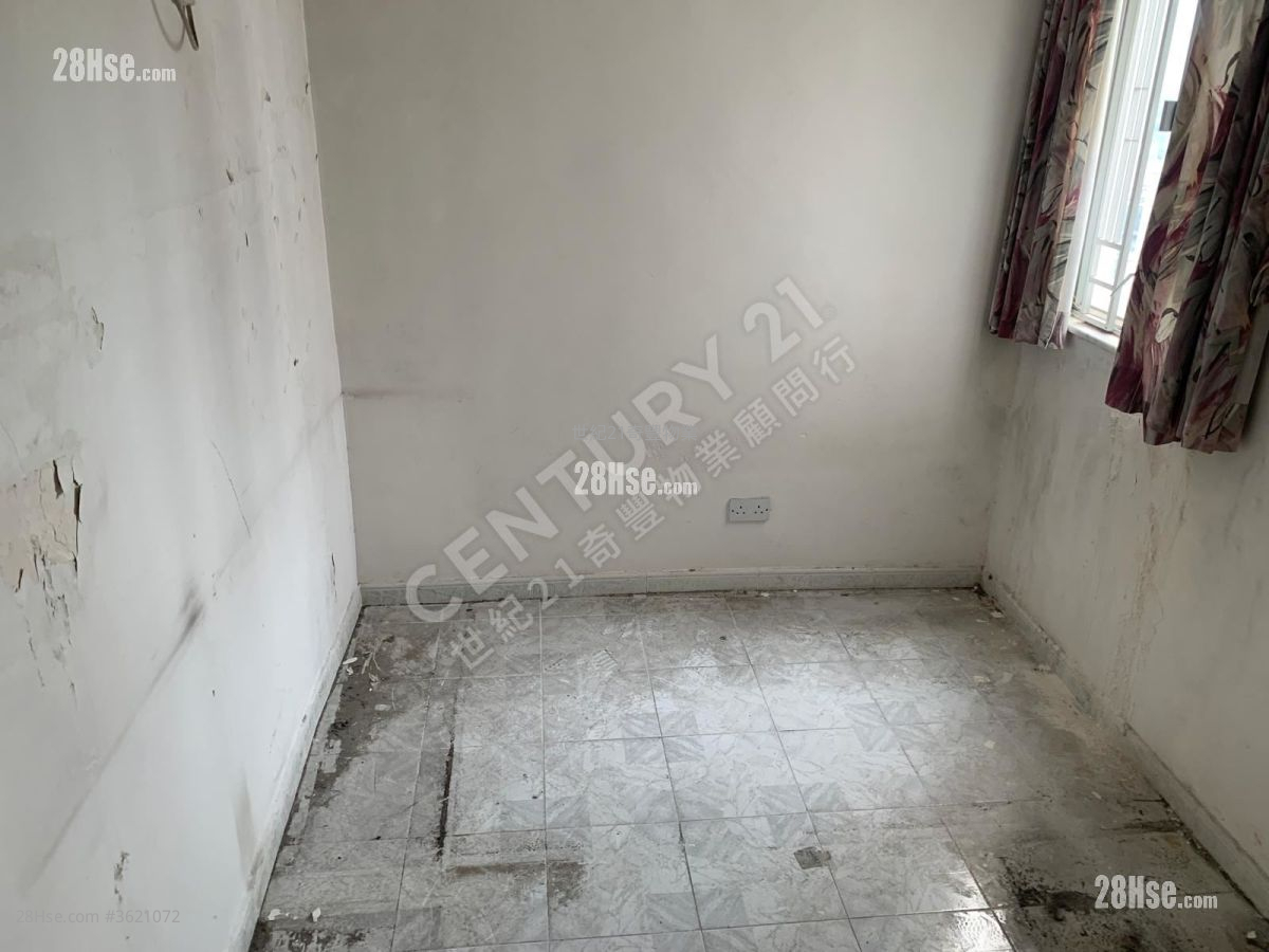 榮福中心 售盤 3 房 , 1 浴室 592 平方呎 榮福中心 售盤 3 房 , 1 浴室 592 平方呎