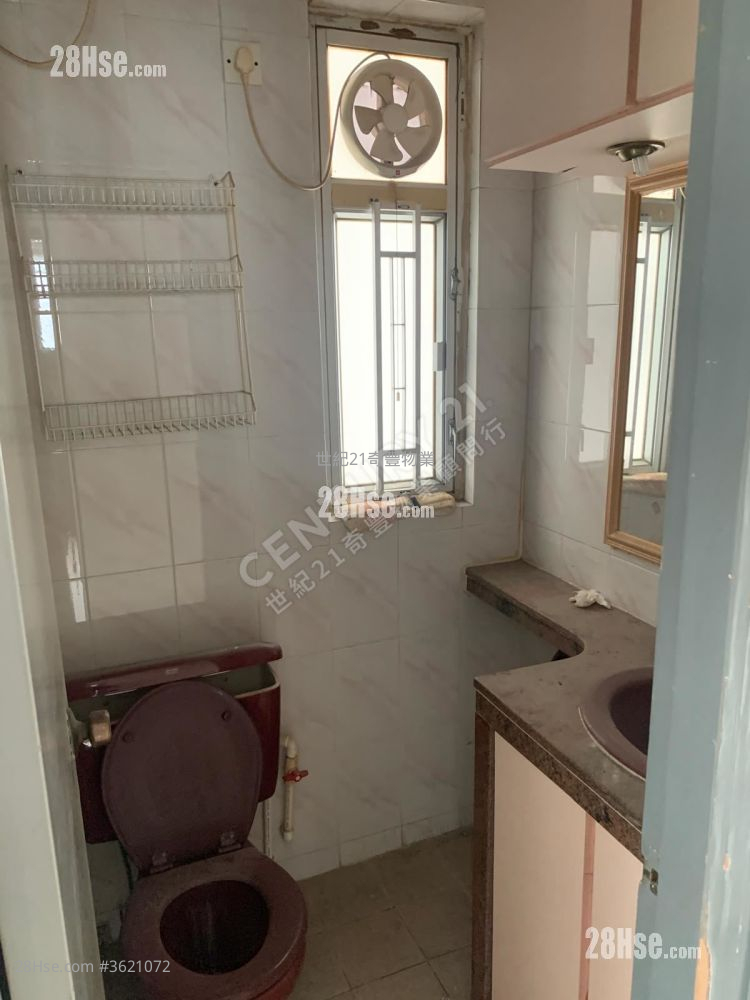 榮福中心 售盤 3 房 , 1 浴室 592 平方呎 榮福中心 售盤 3 房 , 1 浴室 592 平方呎