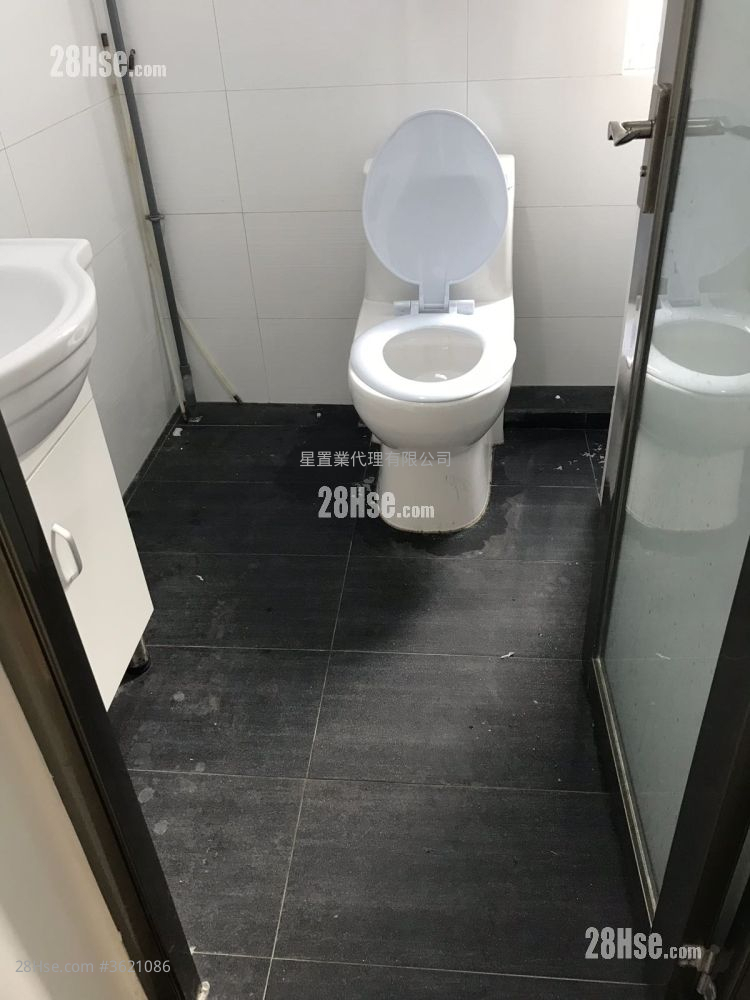 Glee Industrial Building Sell 4 Bedrooms , 4 Toilets 1,580 ft² Glee Industrial Building Sell 4 Bedrooms , 4 Toilets 1,580 ft²