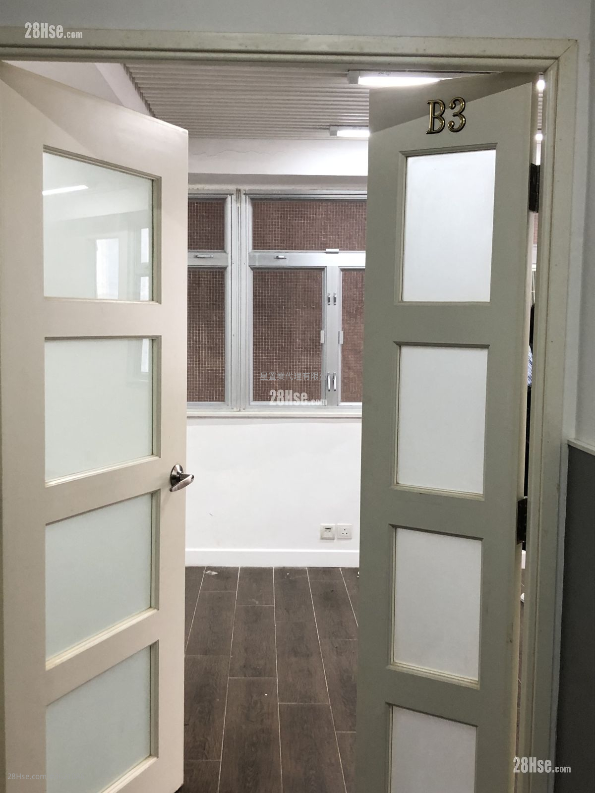 Glee Industrial Building Sell 4 Bedrooms , 4 Toilets 1,580 ft² Glee Industrial Building Sell 4 Bedrooms , 4 Toilets 1,580 ft²