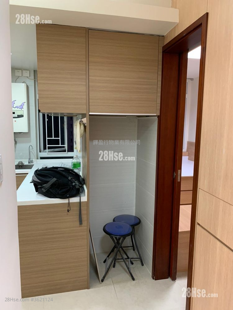 Wang Fai Mansion Rental 2 Bedrooms , 1 Bathroom 292 ft² Wang Fai Mansion Rental 2 Bedrooms , 1 Bathroom 292 ft²