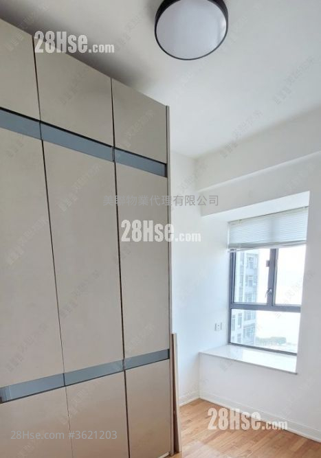 Bayshore Towers Sell 2 Bedrooms 412 ft² Bayshore Towers Sell 2 Bedrooms 412 ft²
