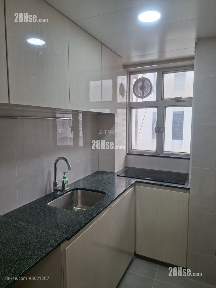 Lee Hing Building Rental 3 Bedrooms , 1 Bathroom 598 ft² Lee Hing Building Rental 3 Bedrooms , 1 Bathroom 598 ft²