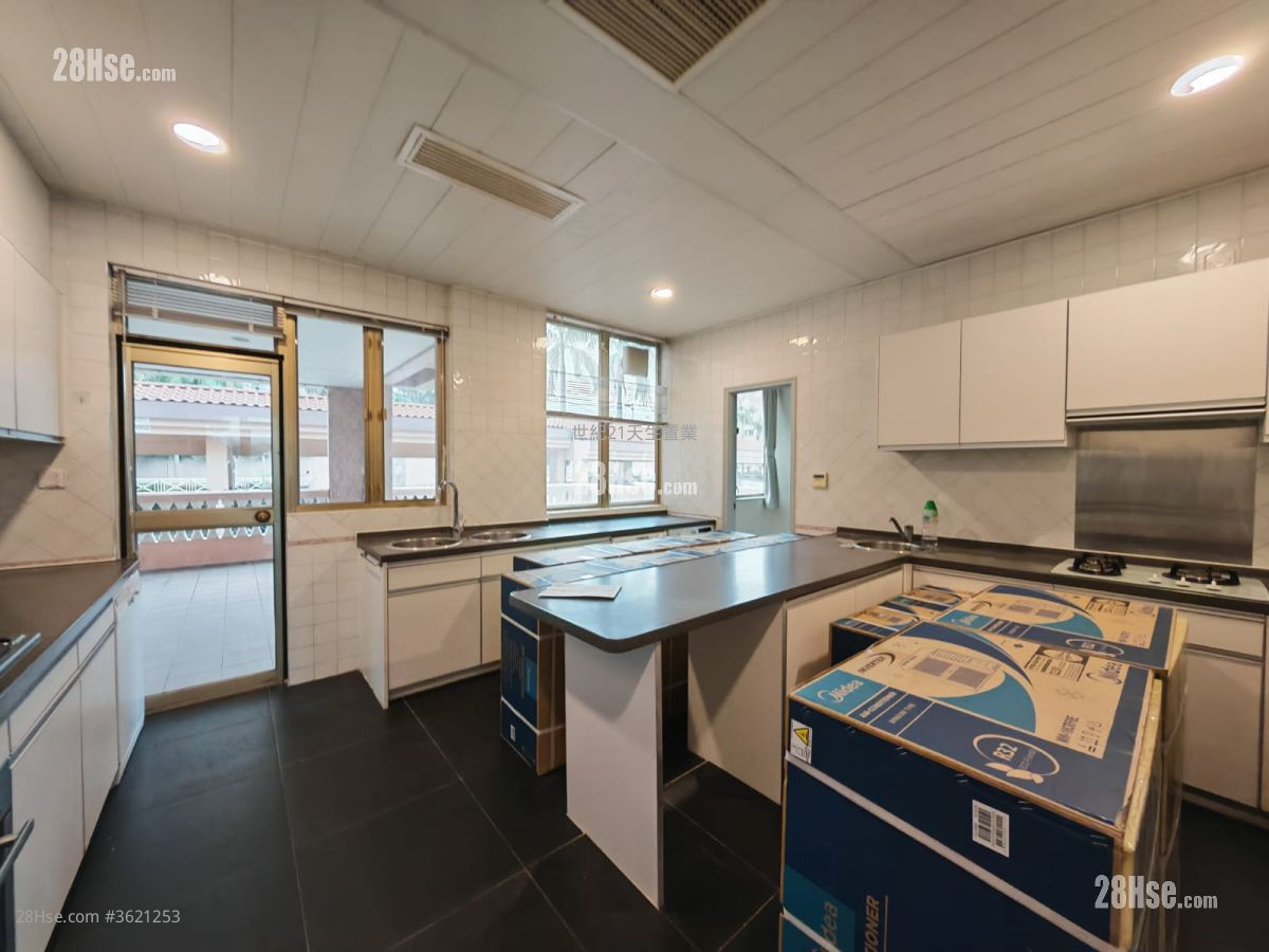 香港黃金海岸 租盤 5+ 房 , 4 浴室 2,833 平方呎 香港黃金海岸 租盤 5+ 房 , 4 浴室 2,833 平方呎