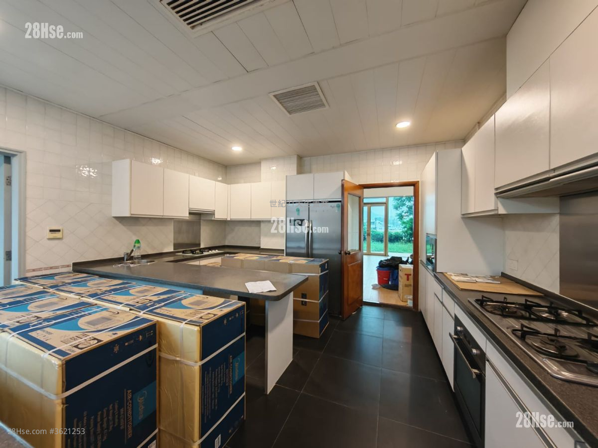 香港黃金海岸 租盤 5+ 房 , 4 浴室 2,833 平方呎 香港黃金海岸 租盤 5+ 房 , 4 浴室 2,833 平方呎