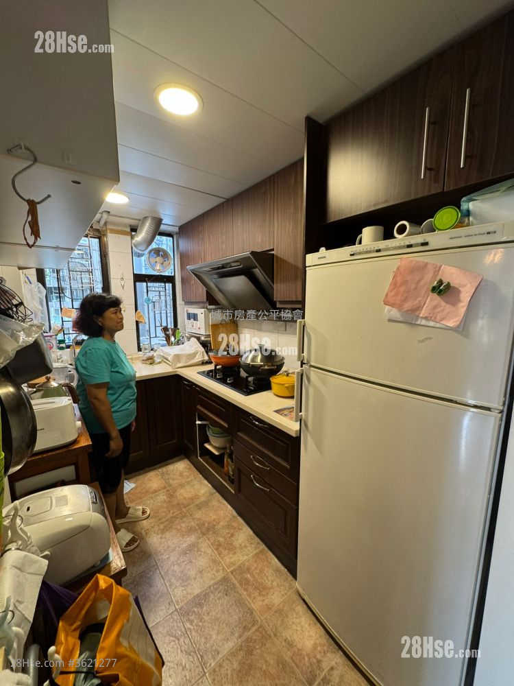 Maiden Court Sell 3 Bedrooms 663 ft² Maiden Court Sell 3 Bedrooms 663 ft²