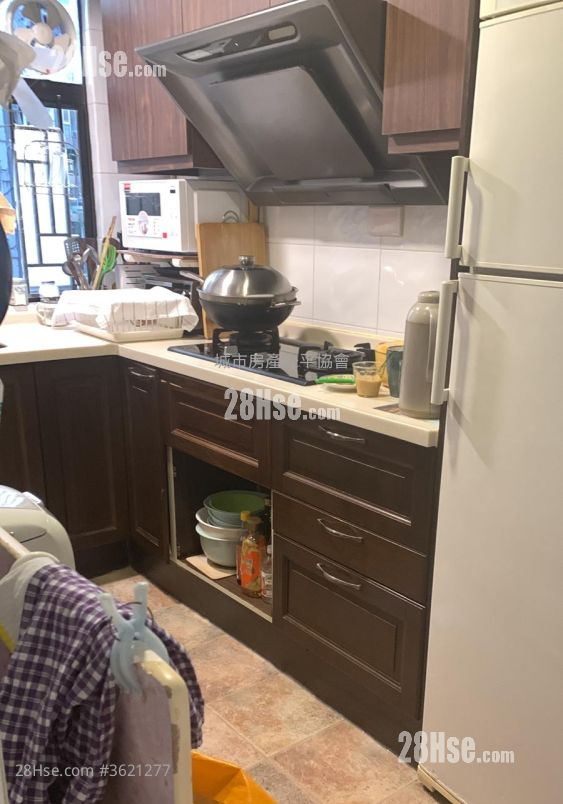 Maiden Court Sell 3 Bedrooms 663 ft² Maiden Court Sell 3 Bedrooms 663 ft²