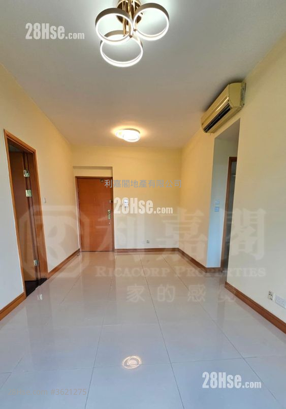 Lake Silver Sell 2 Bedrooms 539 ft² Lake Silver Sell 2 Bedrooms 539 ft²