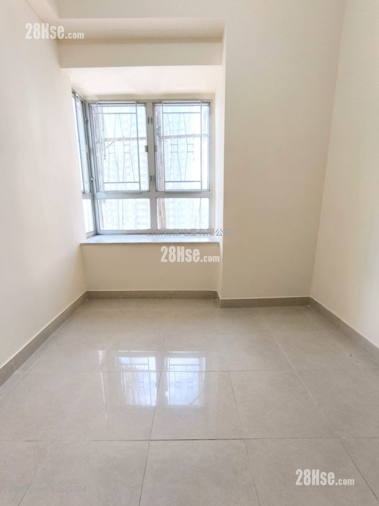 Elegance Gardens Rental 3 Bedrooms , 1 Bathroom 511 ft² Elegance Gardens Rental 3 Bedrooms , 1 Bathroom 511 ft²