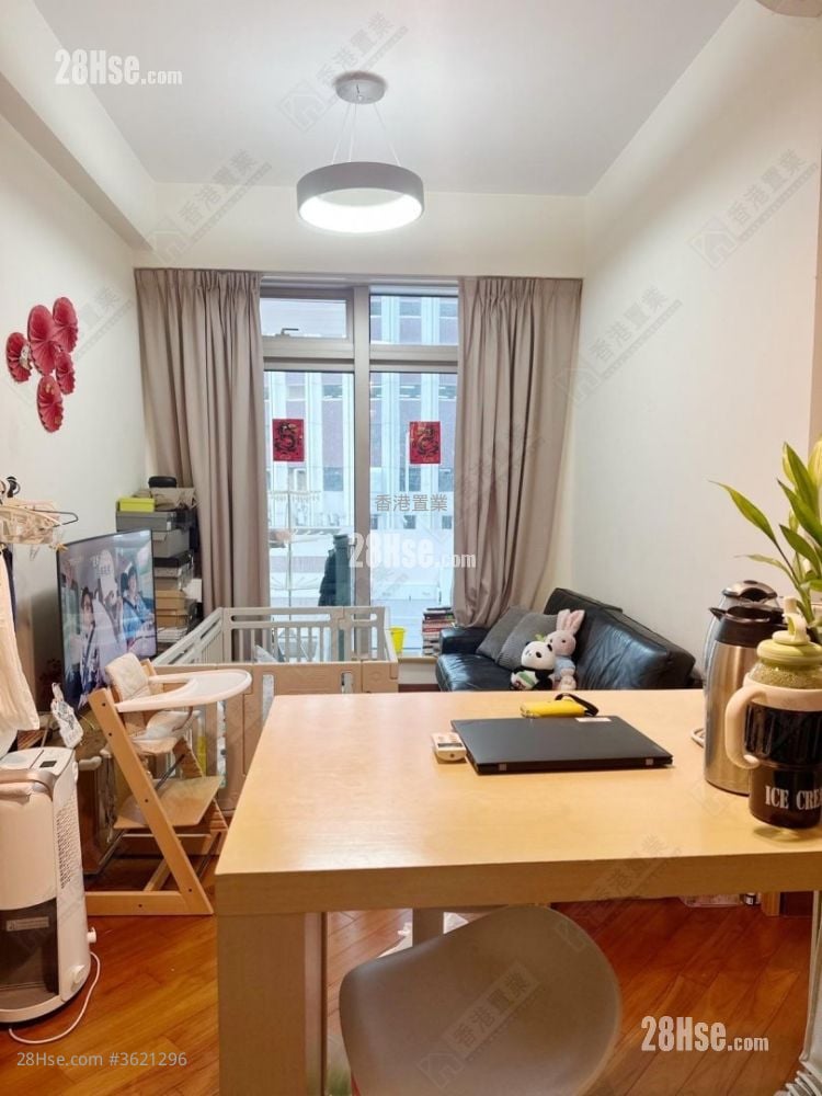 living room: The Avenue Sell 2 Bedrooms , 1 Bathroom 515 ft² living room: The Avenue Sell 2 Bedrooms , 1 Bathroom 515 ft²