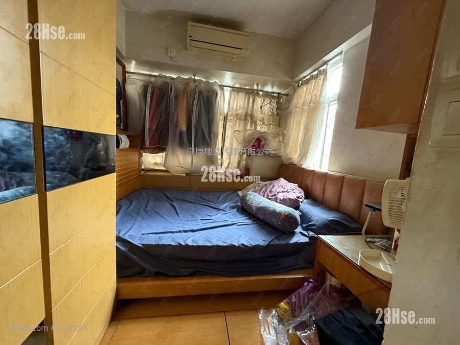 Kwai Chung Plaza Sell 3 Bedrooms 536 ft² Kwai Chung Plaza Sell 3 Bedrooms 536 ft²