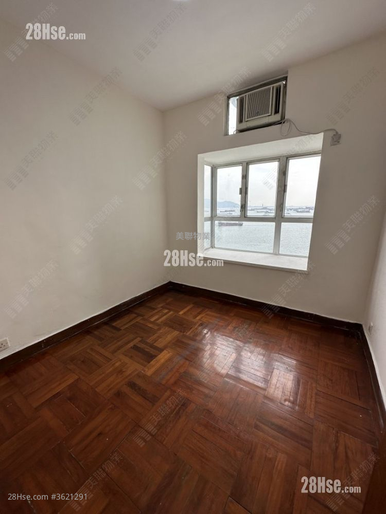 Miami Beach Towers Sell 2 Bedrooms 443 ft² Miami Beach Towers Sell 2 Bedrooms 443 ft²