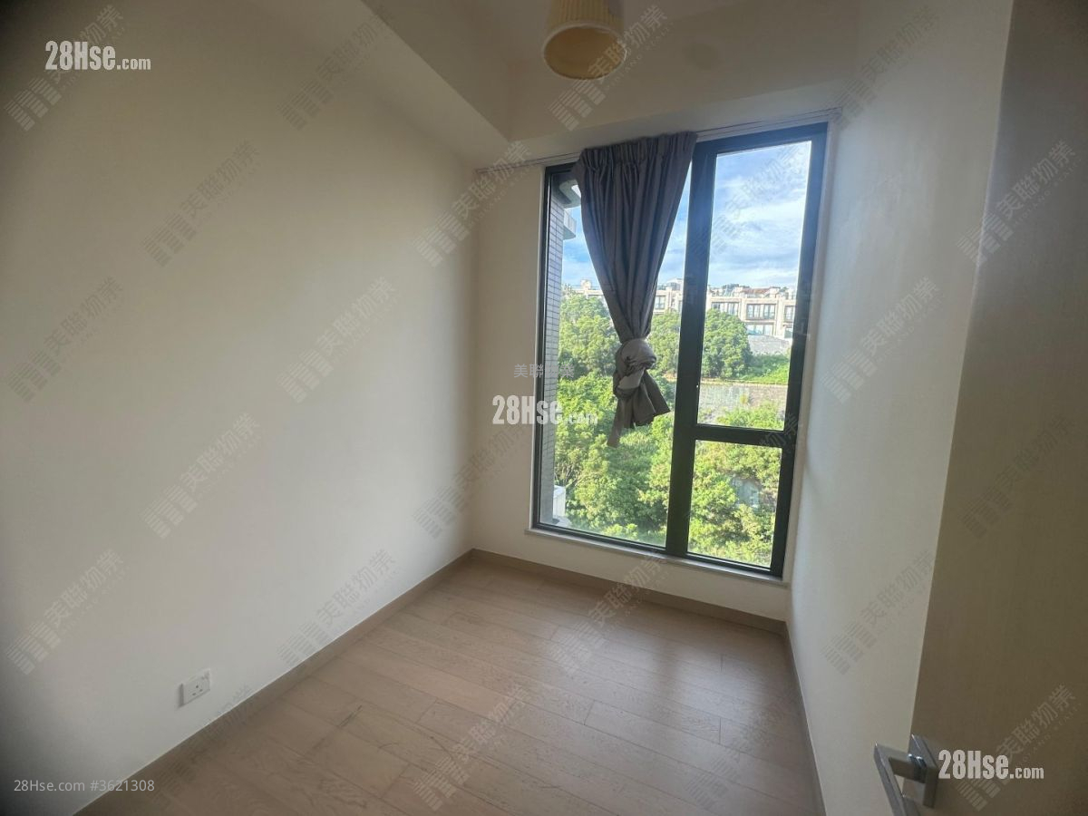Dragons Range Sell 3 Bedrooms , 3 Bathrooms 1,011 ft² Dragons Range Sell 3 Bedrooms , 3 Bathrooms 1,011 ft²