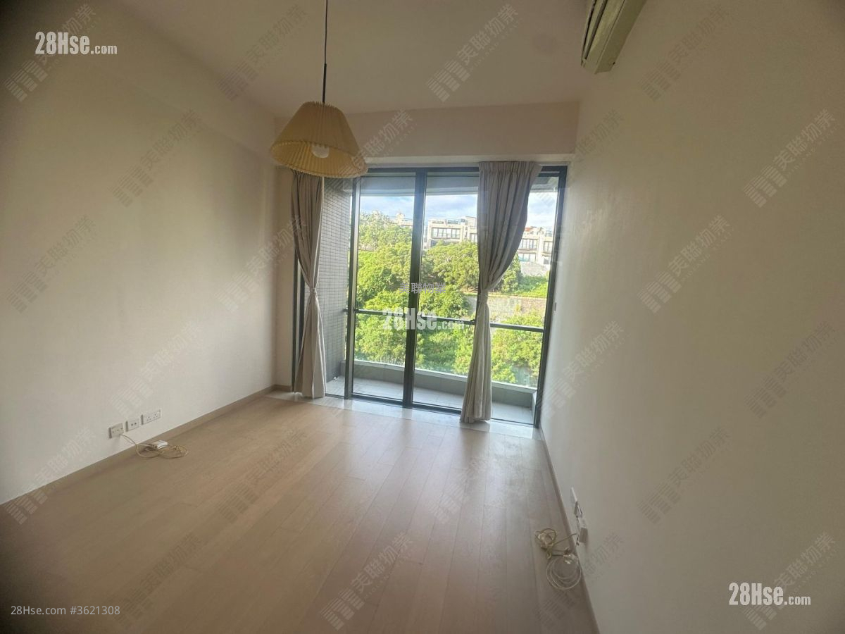 Dragons Range Sell 3 Bedrooms , 3 Bathrooms 1,011 ft² Dragons Range Sell 3 Bedrooms , 3 Bathrooms 1,011 ft²