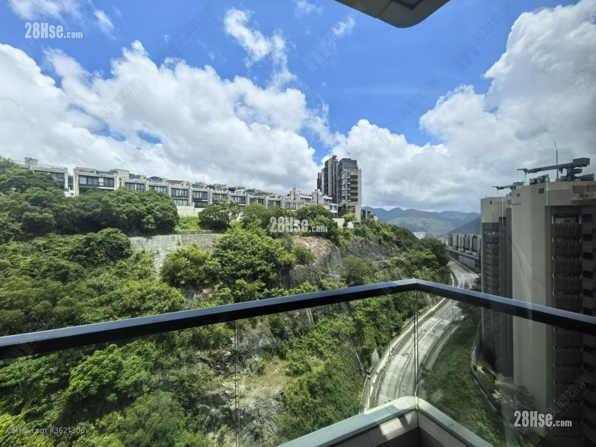 Dragons Range Sell 3 Bedrooms , 3 Bathrooms 1,011 ft² Dragons Range Sell 3 Bedrooms , 3 Bathrooms 1,011 ft²