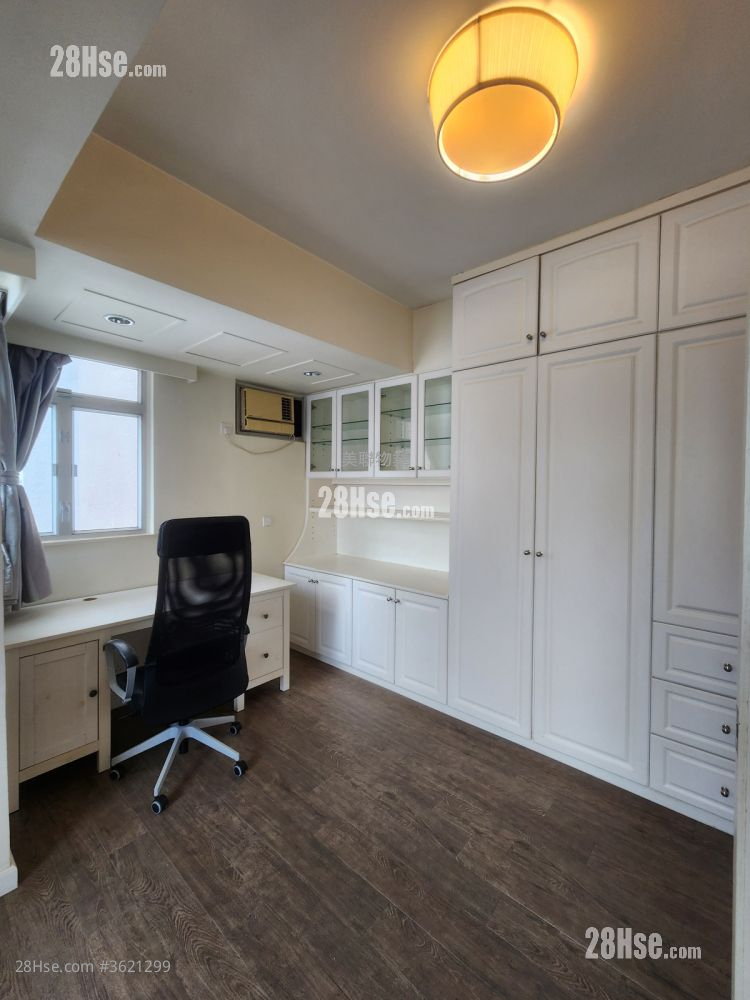 Bonham Crest Sell 1 Bedroom , 1 Bathroom 555 ft² Bonham Crest Sell 1 Bedroom , 1 Bathroom 555 ft²