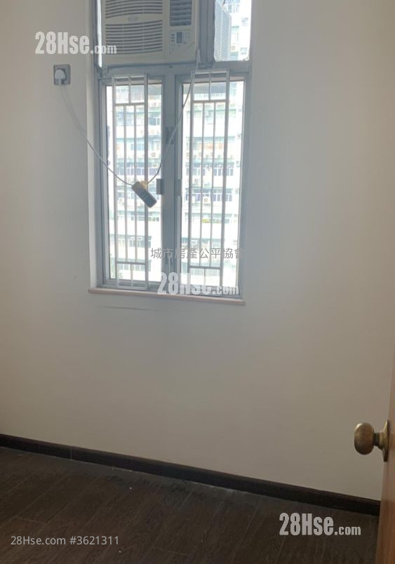 Telford Gardens Sell 532 ft² Telford Gardens Sell 532 ft²