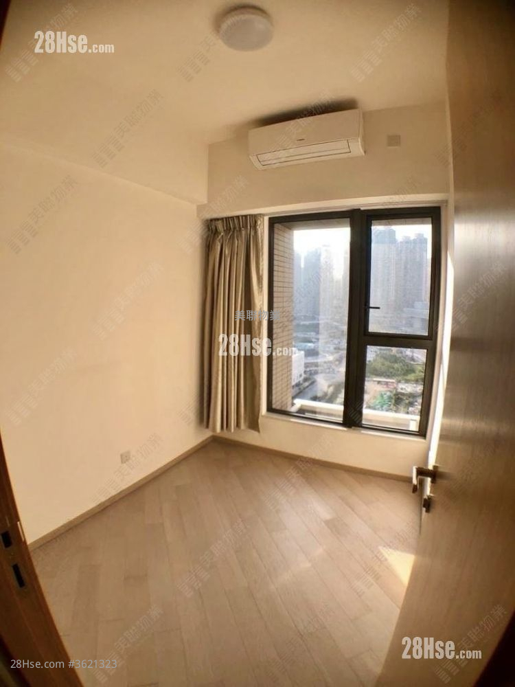 The Wings Sell 4 Bedrooms , 2 Bathrooms 735 ft² The Wings Sell 4 Bedrooms , 2 Bathrooms 735 ft²