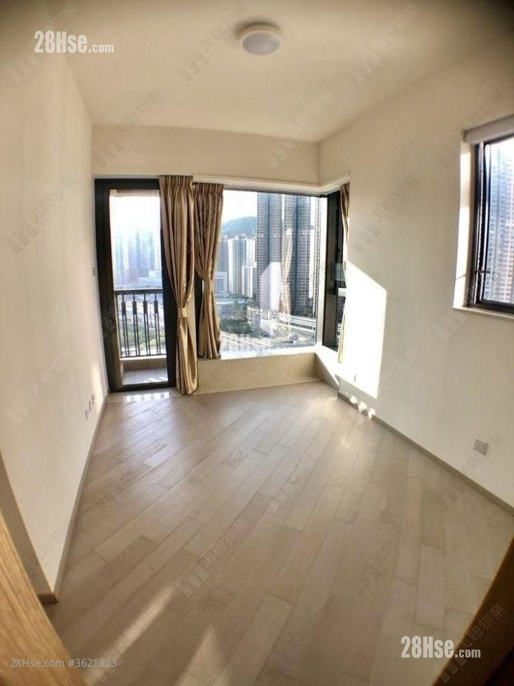 The Wings Sell 4 Bedrooms , 2 Bathrooms 735 ft² The Wings Sell 4 Bedrooms , 2 Bathrooms 735 ft²