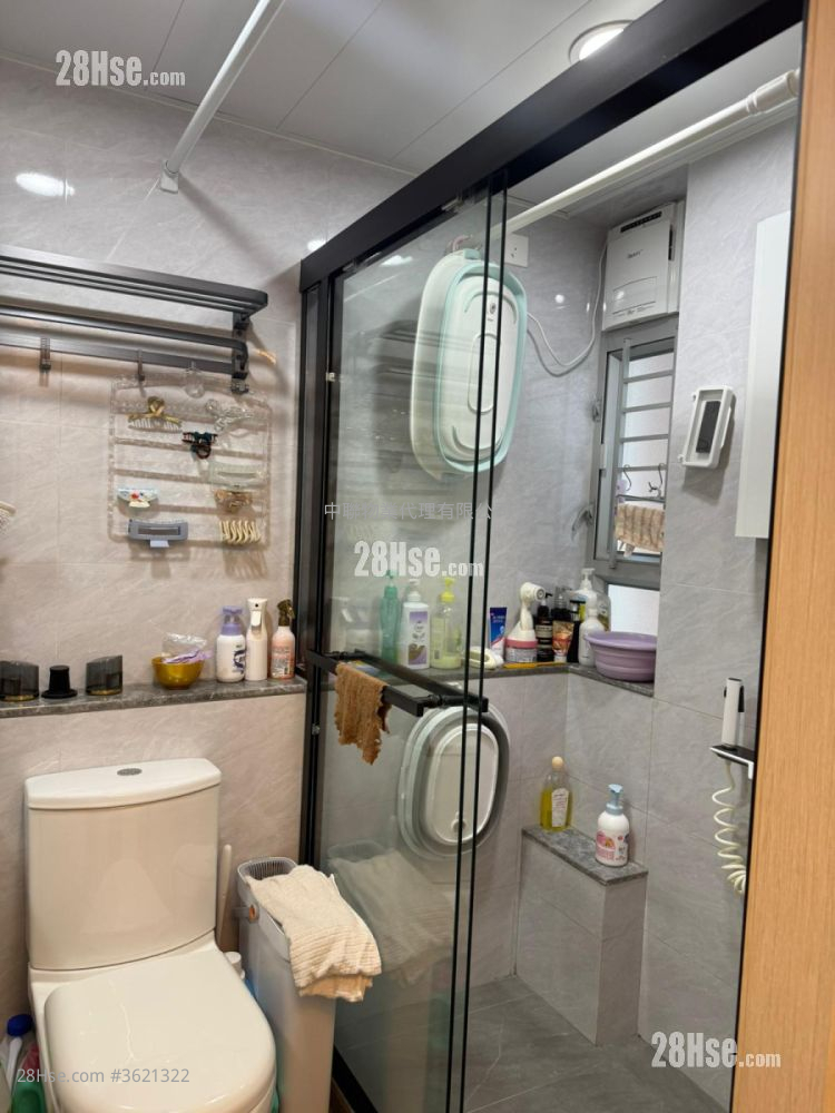 Kam Chun Court Sell 2 Bedrooms , 1 Bathroom 384 ft² Kam Chun Court Sell 2 Bedrooms , 1 Bathroom 384 ft²