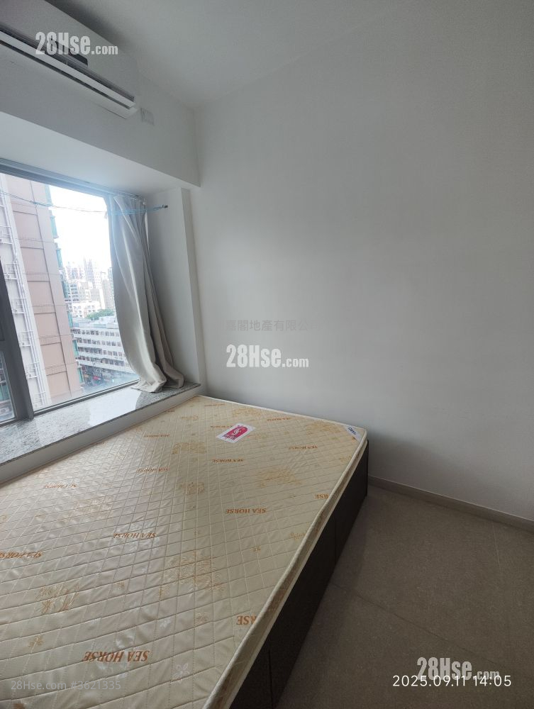Yuccie Square Sell 2 Bedrooms , 1 Bathroom 429 ft² Yuccie Square Sell 2 Bedrooms , 1 Bathroom 429 ft²