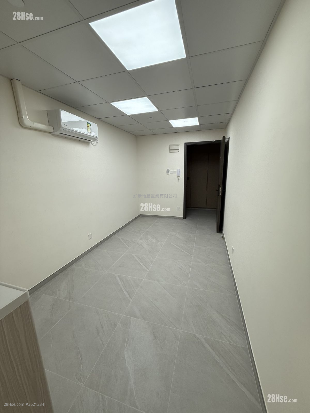 單幢樓房 租盤 130 平方呎 單幢樓房 租盤 130 平方呎