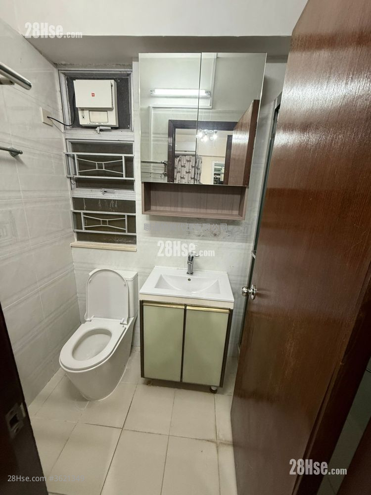 Kar Shun Building Rental 2 Bedrooms , 1 Bathroom 327 ft² Kar Shun Building Rental 2 Bedrooms , 1 Bathroom 327 ft²