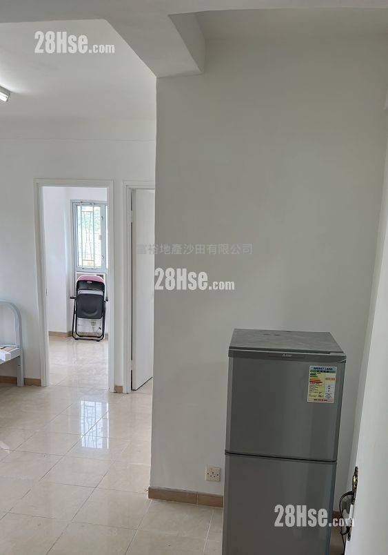 Golden Lion Garden Rental 2 Bedrooms , 1 Bathroom 335 ft² Golden Lion Garden Rental 2 Bedrooms , 1 Bathroom 335 ft²