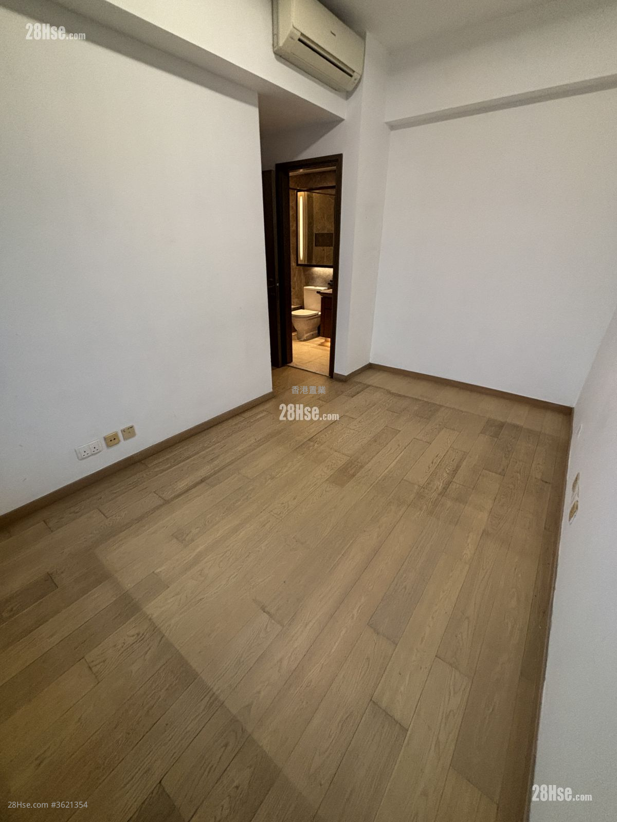 The Austin Rental 3 Bedrooms , 2 Bathrooms 862 ft² The Austin Rental 3 Bedrooms , 2 Bathrooms 862 ft²