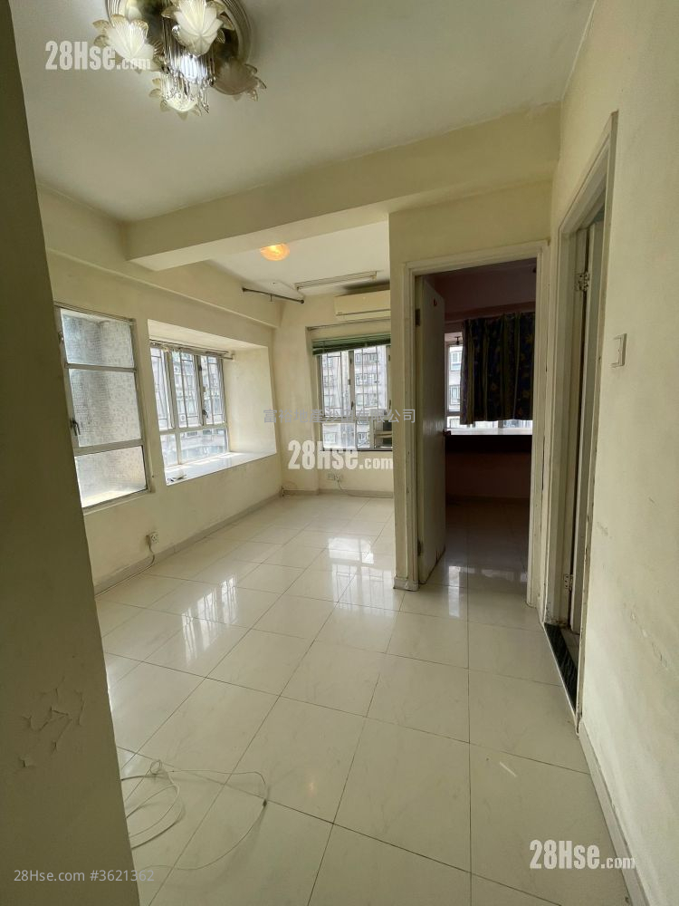 Golden Lion Garden Rental 1 Bedroom , 1 Bathroom 281 ft² Golden Lion Garden Rental 1 Bedroom , 1 Bathroom 281 ft²