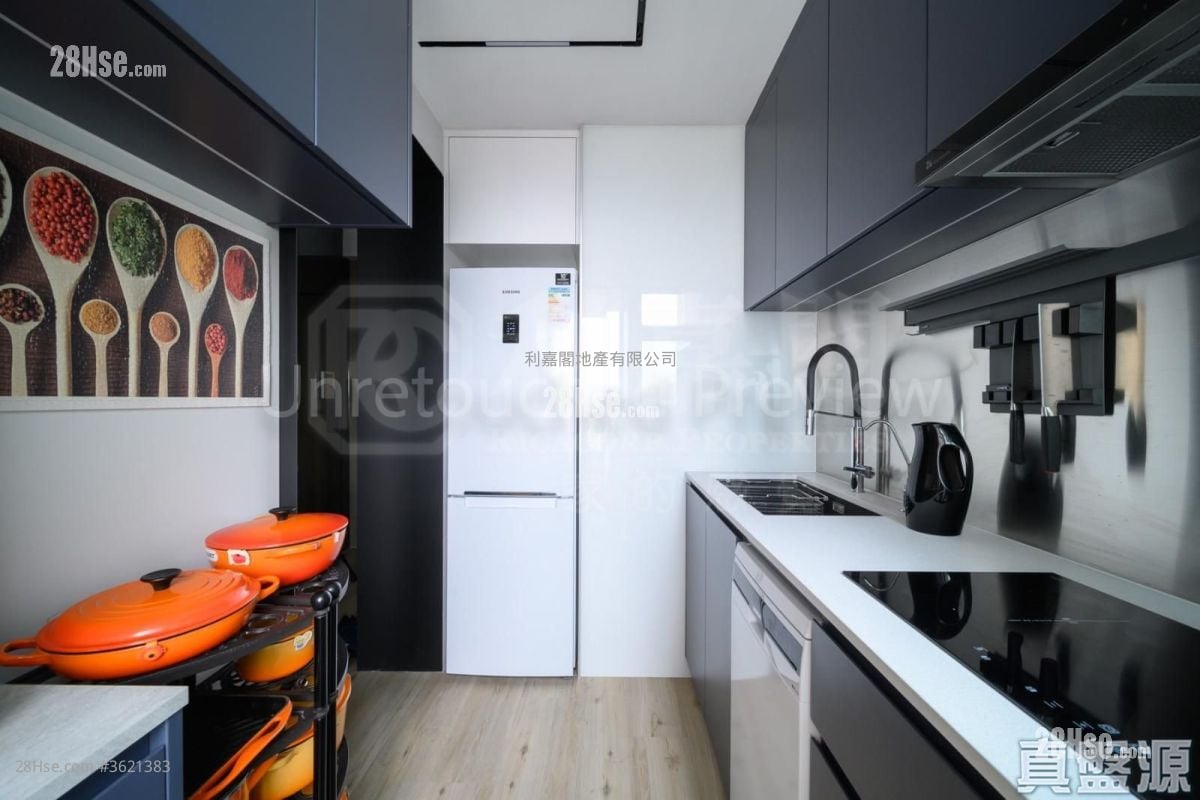 Lake Silver Sell 2 Bedrooms 564 ft² Lake Silver Sell 2 Bedrooms 564 ft²