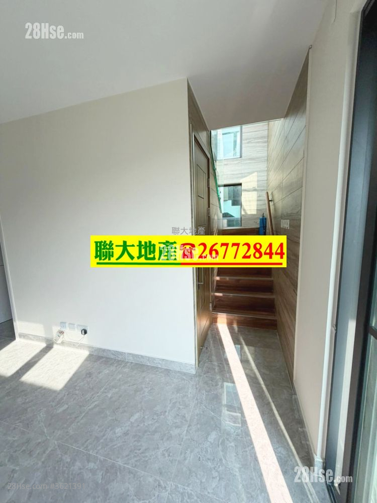 村屋 租盤 3 房 , 1 浴室 630 平方呎 村屋 租盤 3 房 , 1 浴室 630 平方呎